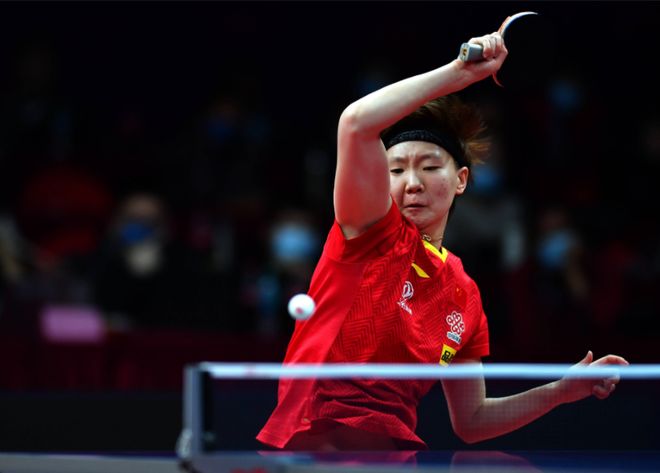 通过语言和 通过语言和