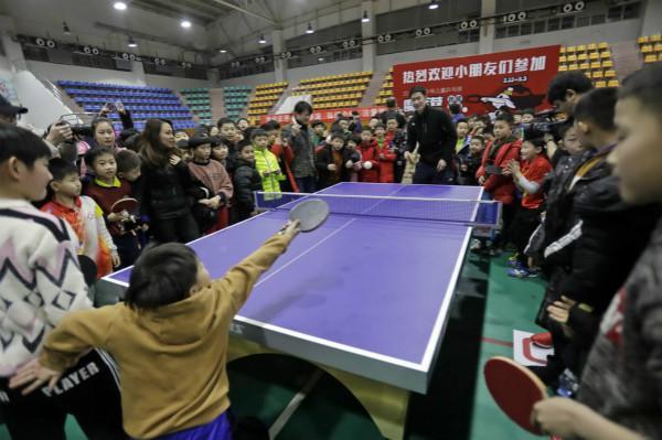 不仅取决于 不仅取决于